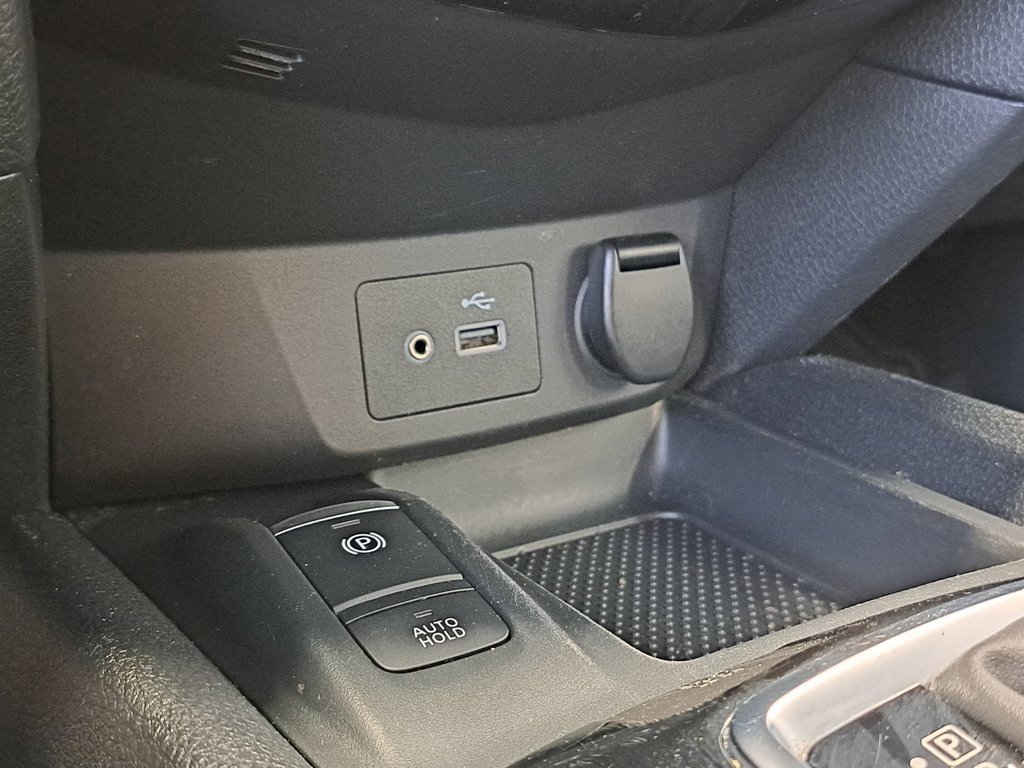 Used 2022 Nissan Rogue Sport SL image 18