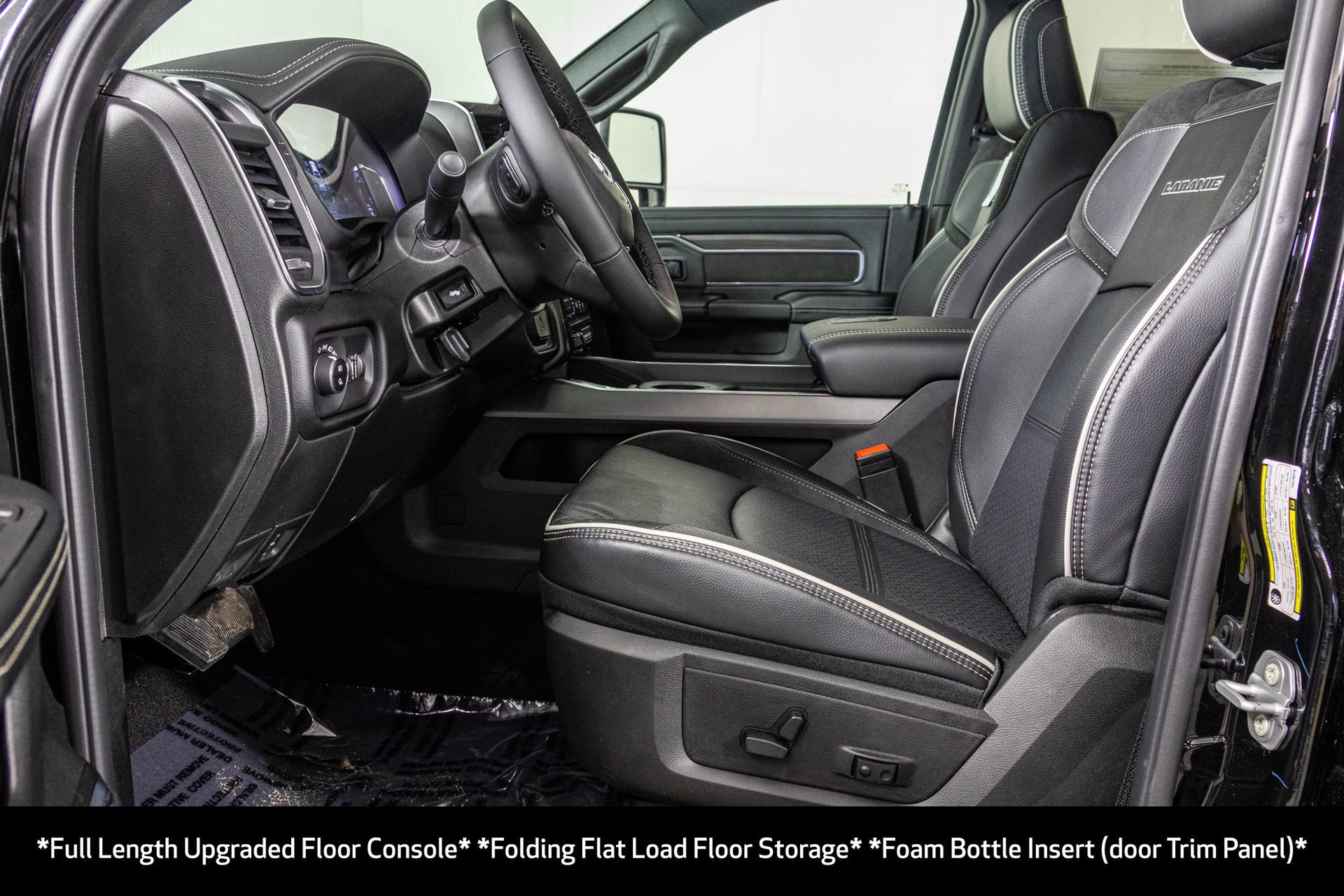 New 2026 RAM 3500 Laramie AWD/4WD image 30
