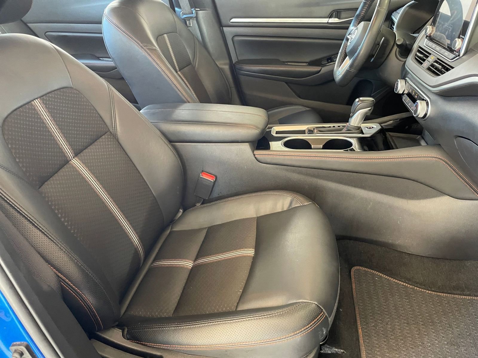 Used 2025 Nissan Altima 2.5 SR image 35