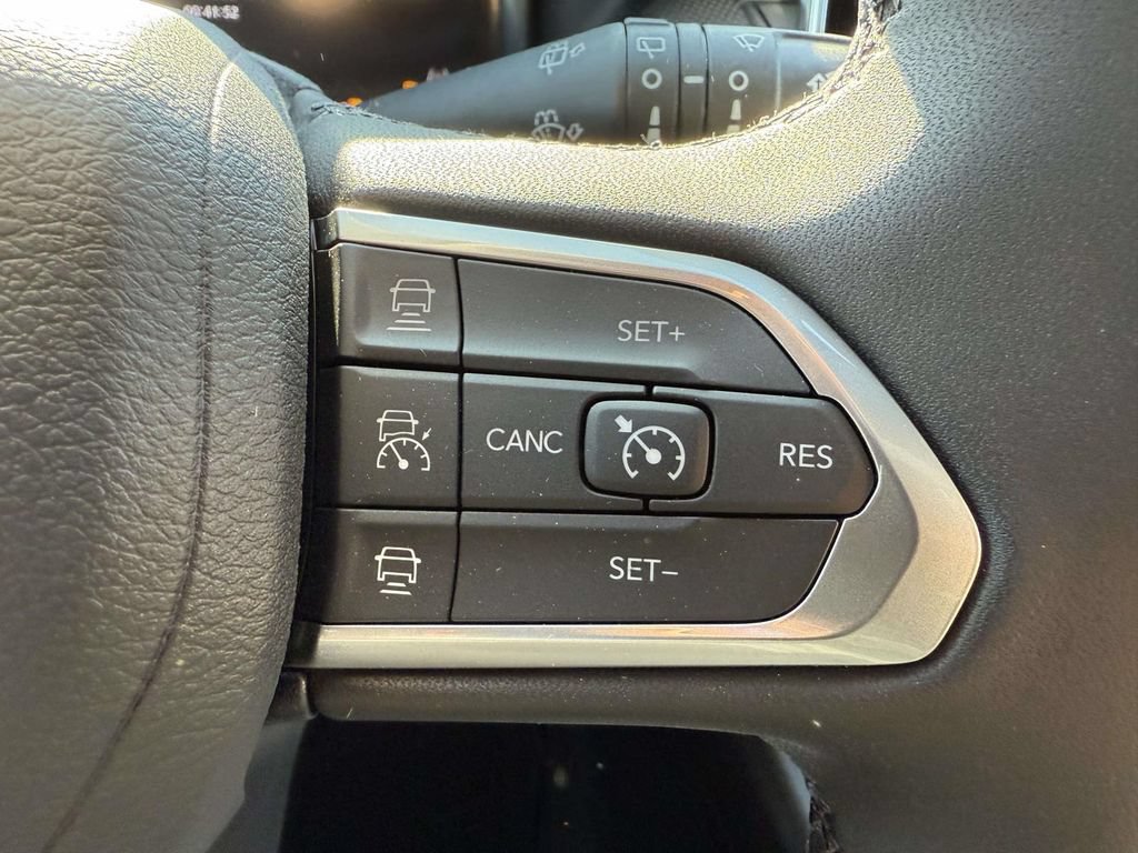 New 2026 Jeep Compass Limited w/ Sun, Sound & Navigation Group AWD/4WD image 23