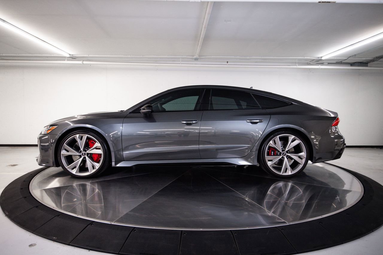 Used 2023 Audi RS 7 Sportback image 2