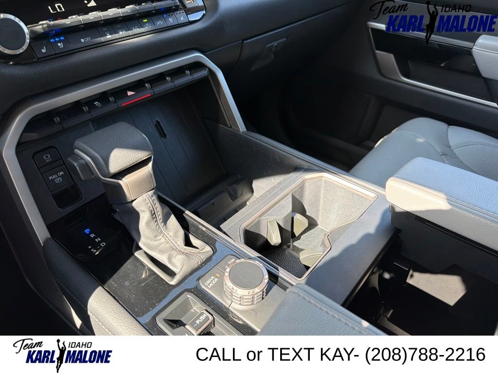 Used 2024 Toyota Tundra Limited AWD/4WD image 32