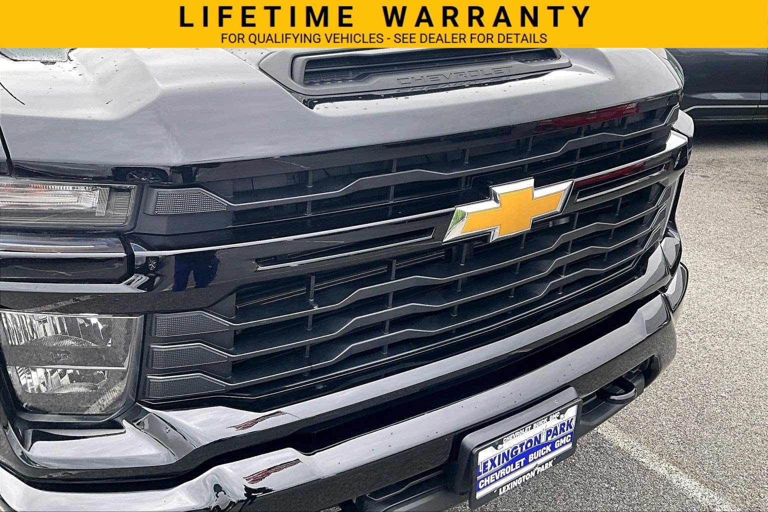 Used 2024 Chevrolet Silverado 2500 Custom w/ Custom Convenience Package AWD/4WD image 31
