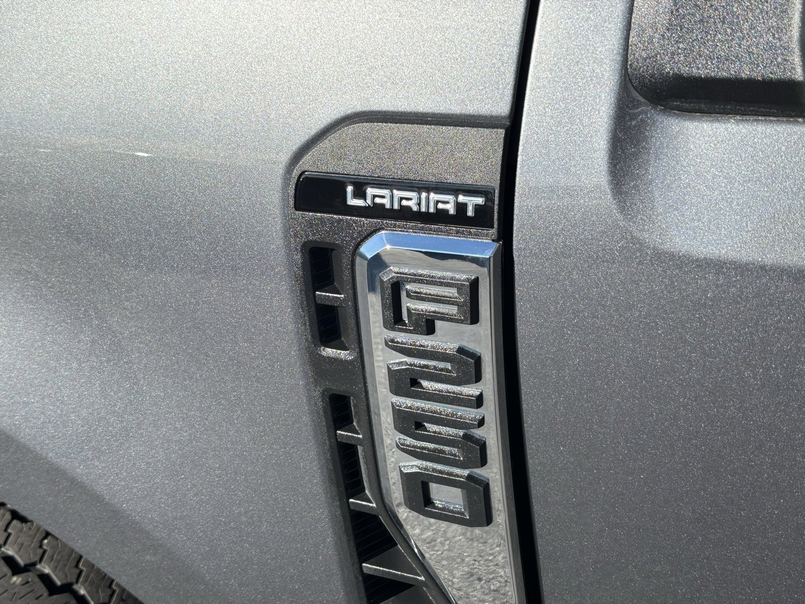 Used 2024 Ford F250 Lariat image 13