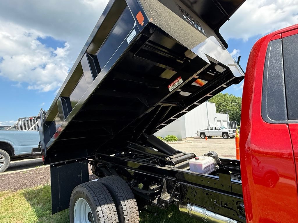 New 2026 Ford F550 4x4 Regular Cab Super Duty image 17