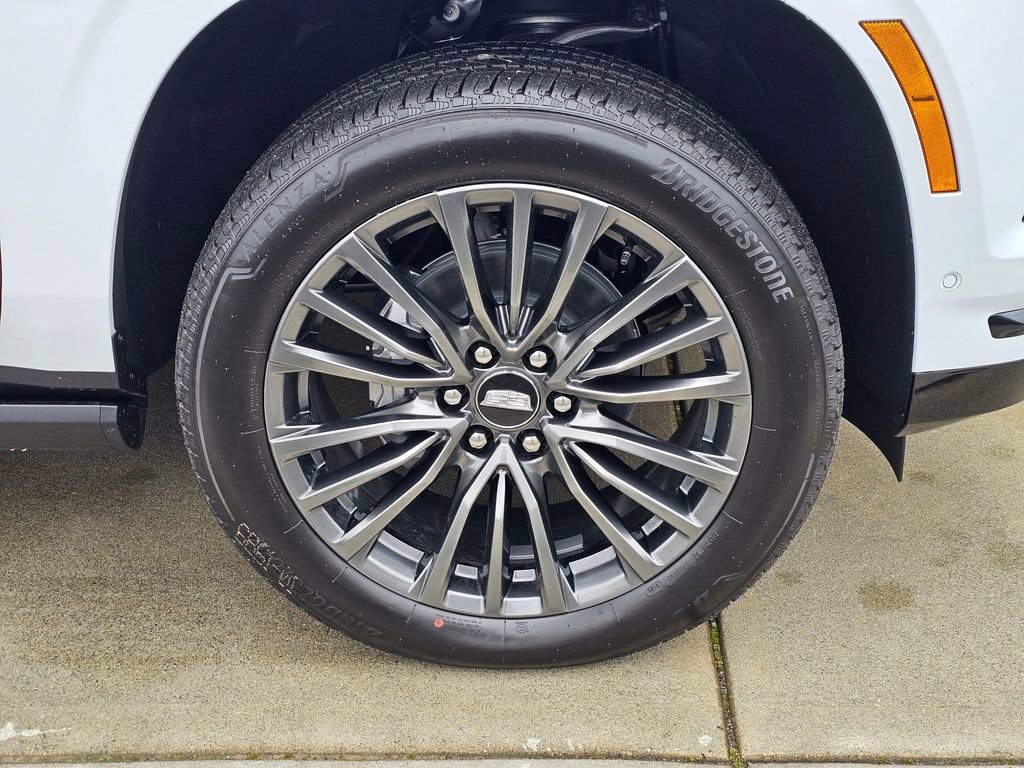 New 2026 Cadillac Escalade ESV Platinum Sport AWD/4WD image 9
