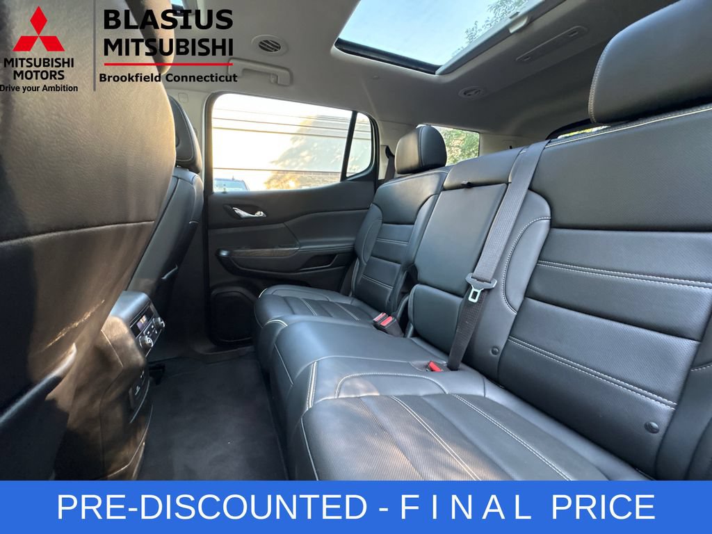 Used 2023 GMC Acadia Denali w/ Black Diamond Edition AWD/4WD image 37