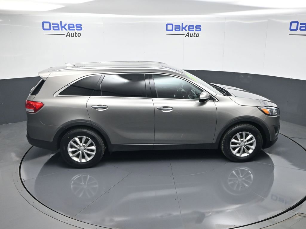 Used 2018 Kia Sorento LX w/ LX V6 Convenience Package image 53