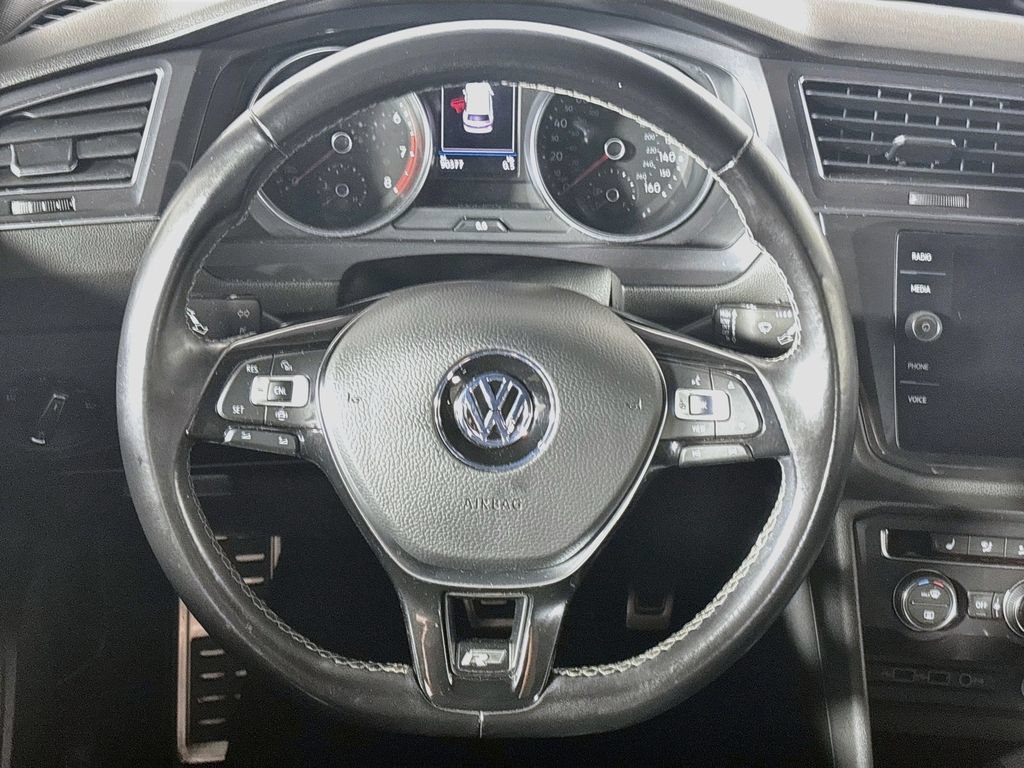 Used 2020 Volkswagen Tiguan SE R-Line AWD/4WD image 13