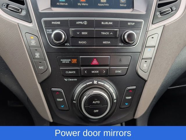 Used 2018 Hyundai Santa Fe SE image 25