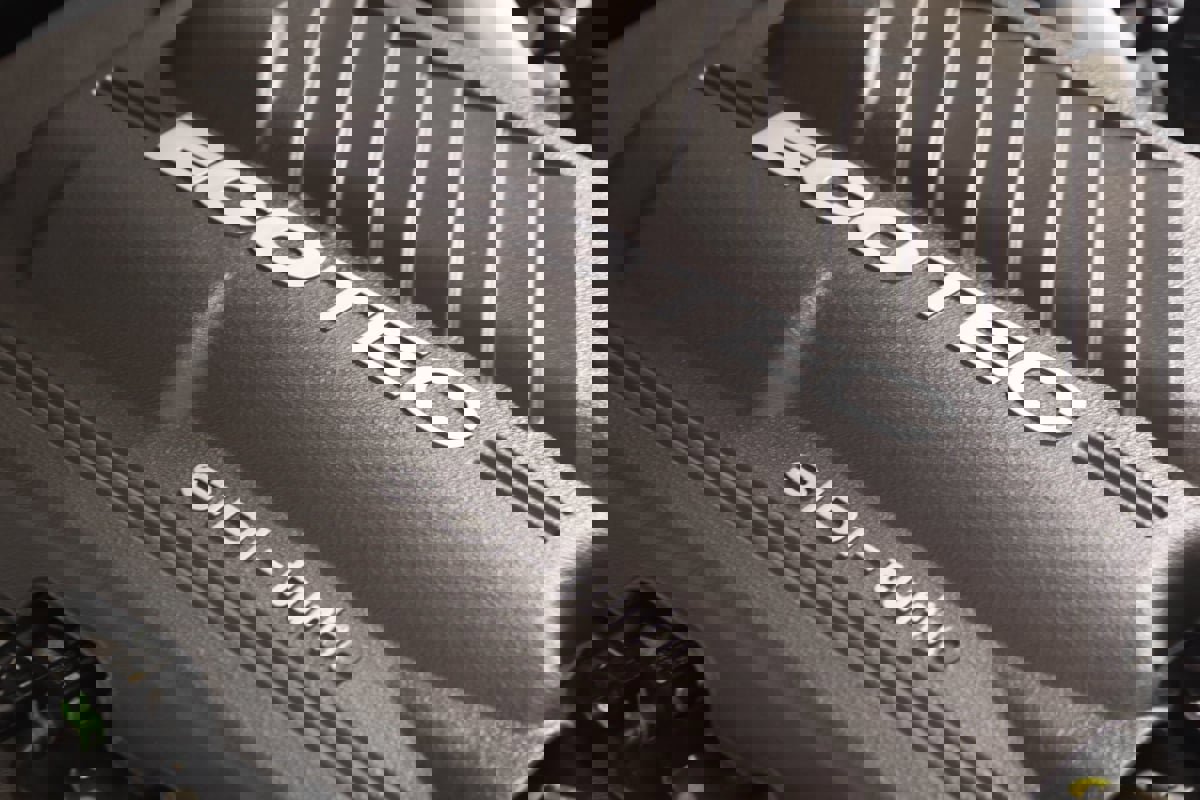 Used 2008 Pontiac Solstice GXP w/ Premium Package image 16