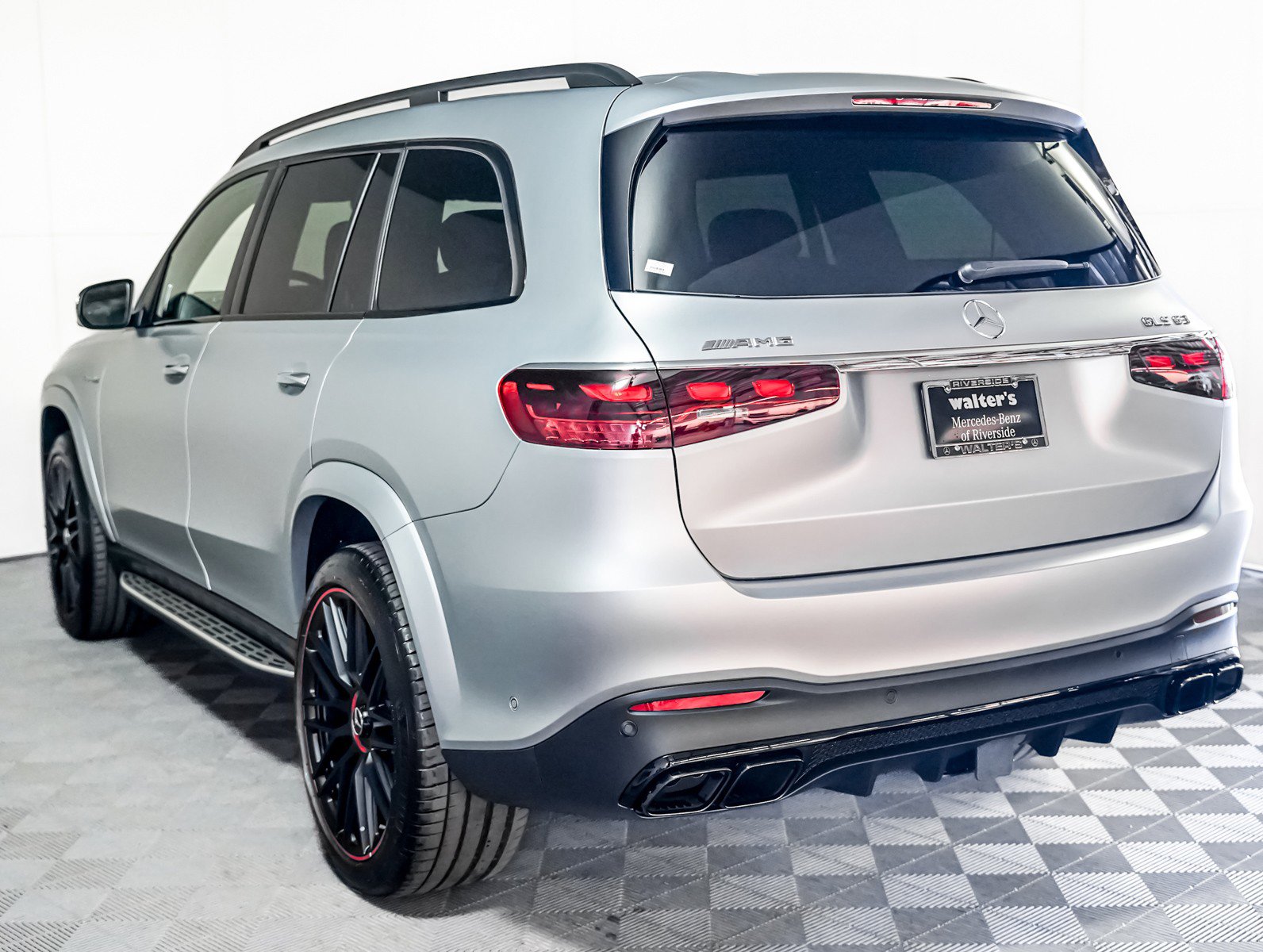 New 2026 Mercedes-Benz GLS 63 AMG 4MATIC image 2