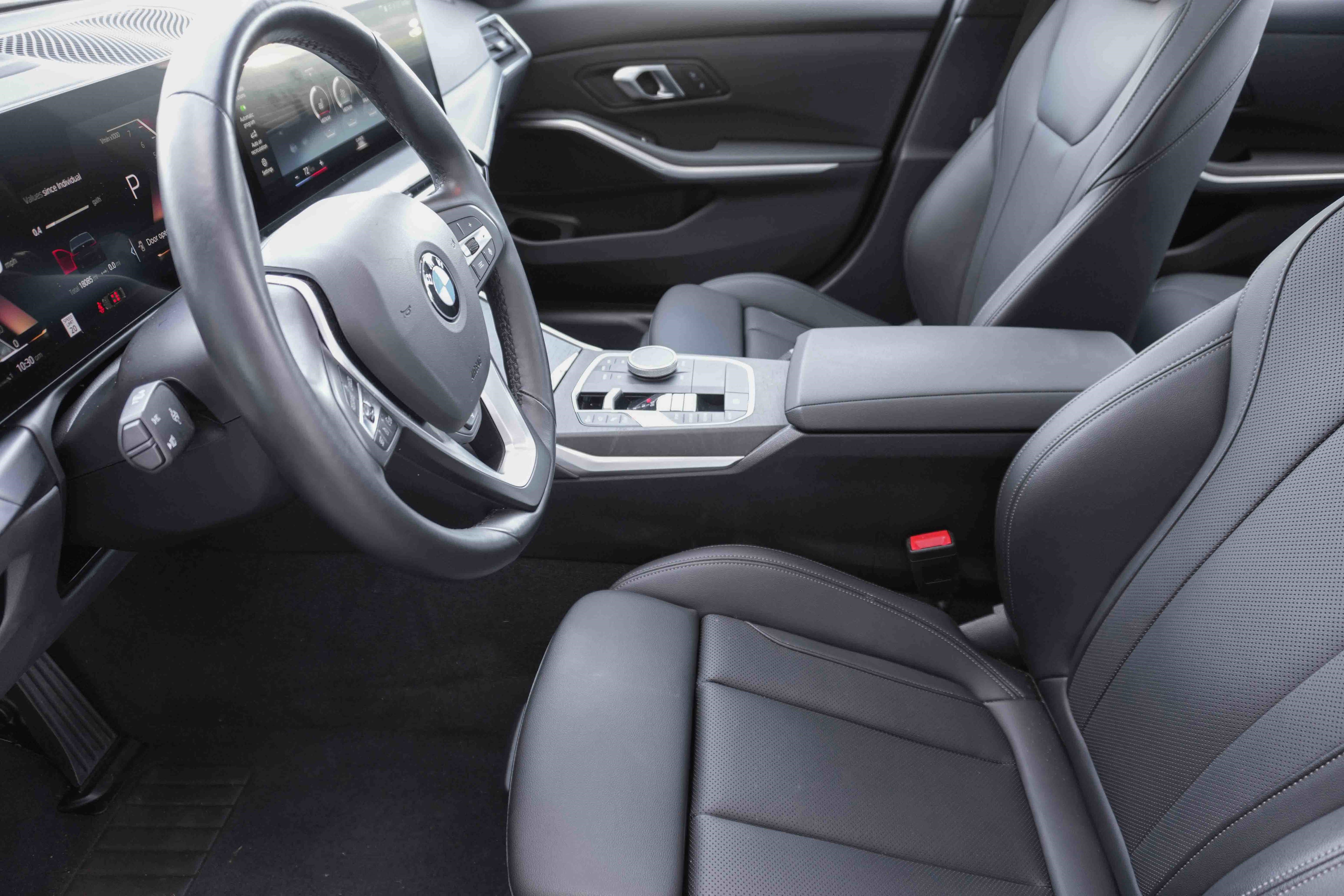 Certified 2024 BMW 330i Sedan image 9