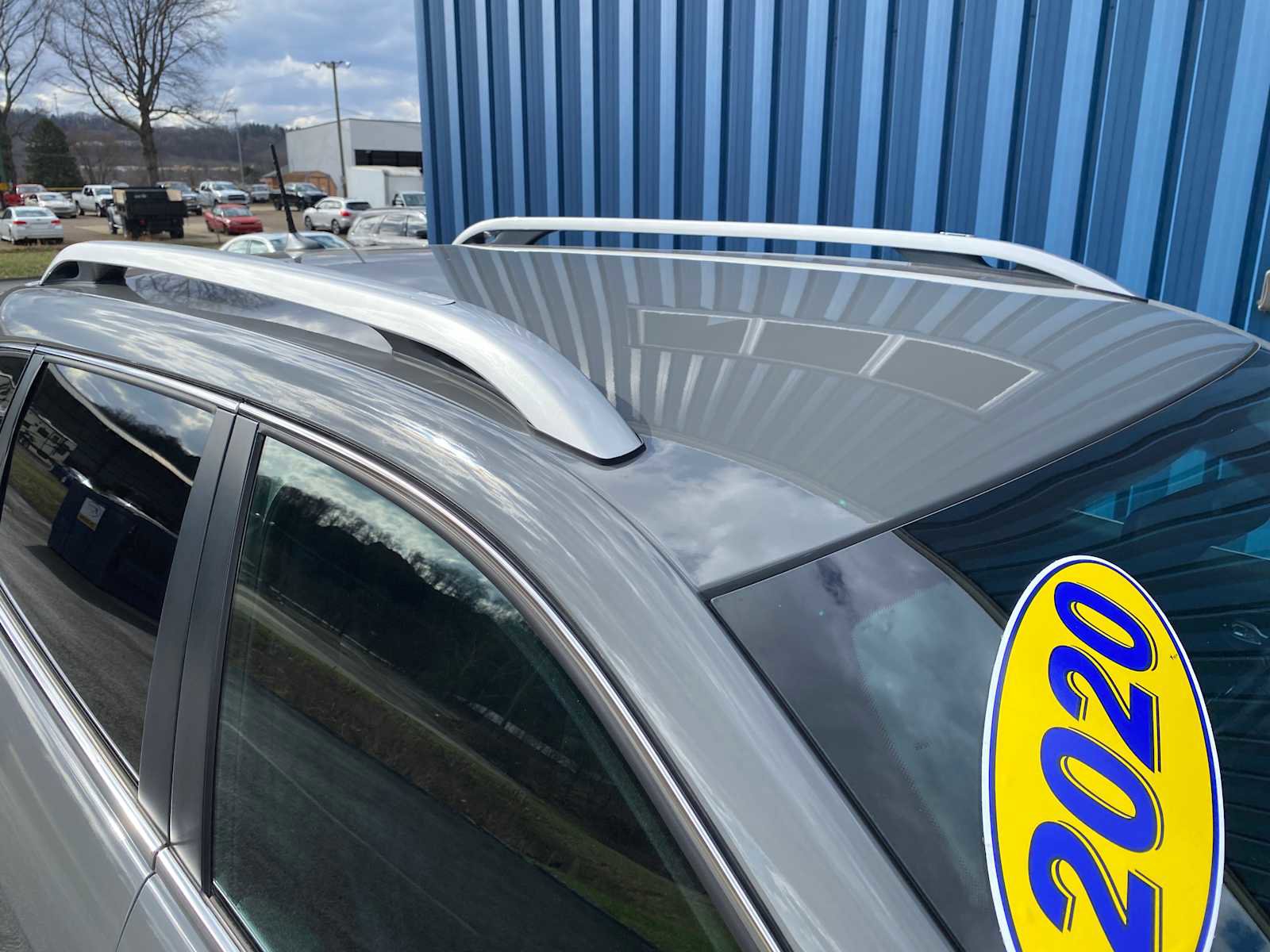 Used 2020 Jeep Cherokee Latitude Plus w/ Cold Weather Group image 6