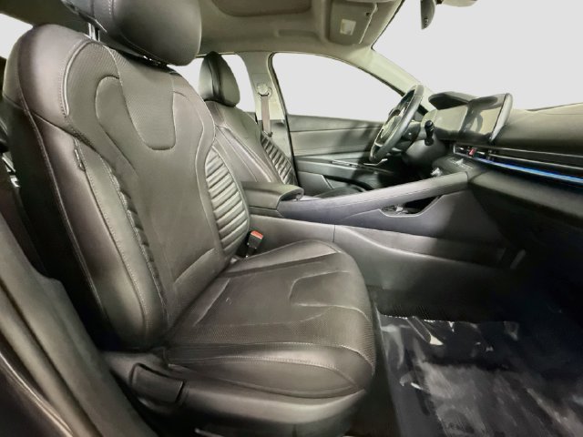 Used 2021 Hyundai Elantra Limited w/ Cargo Package FWD image 28
