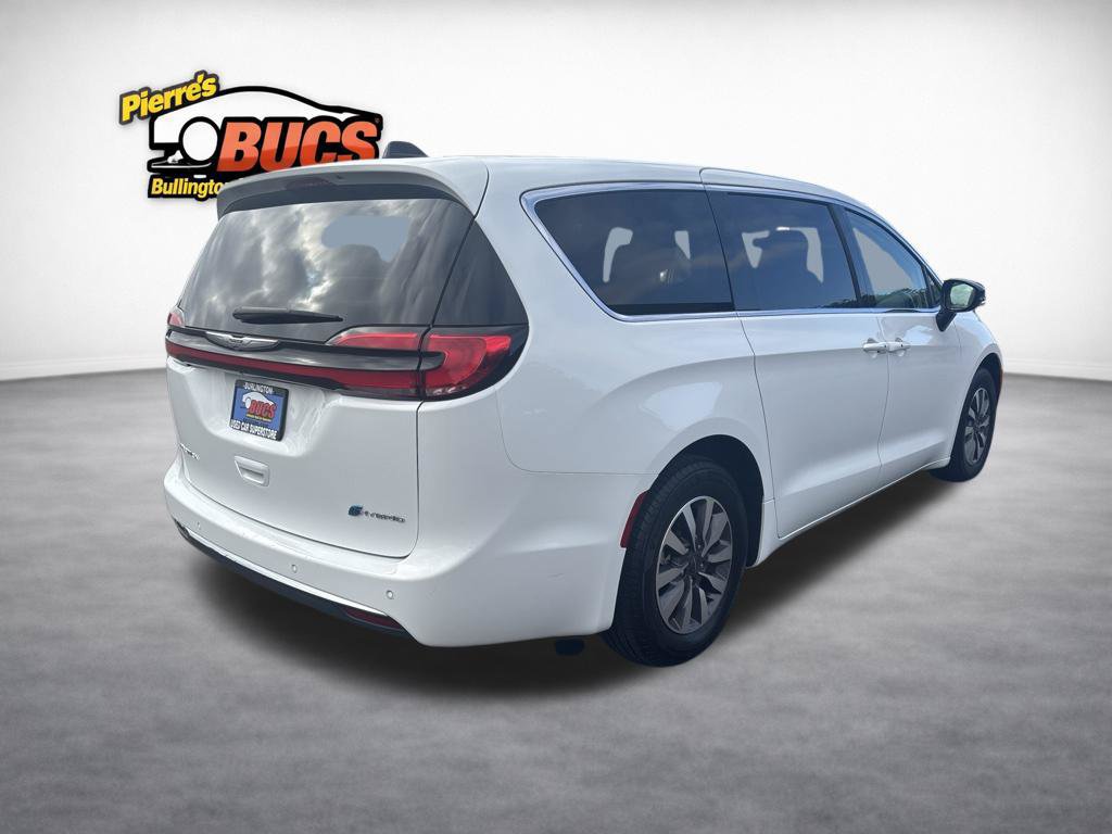 Used 2024 Chrysler Pacifica Limited FWD image 5