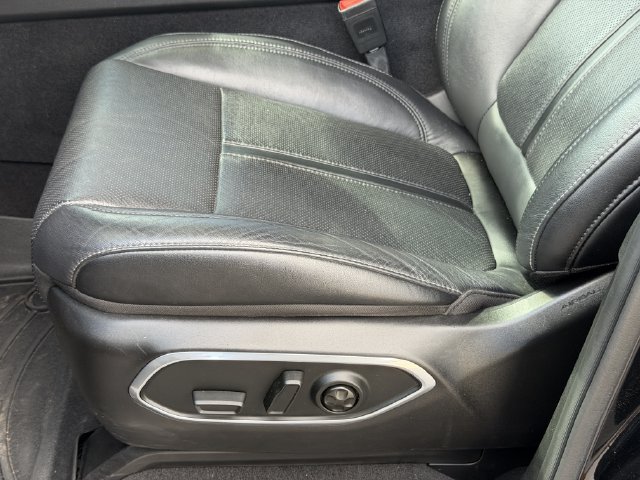Used 2024 Jeep Wagoneer Series II w/ Flexible Seating Group AWD/4WD image 24