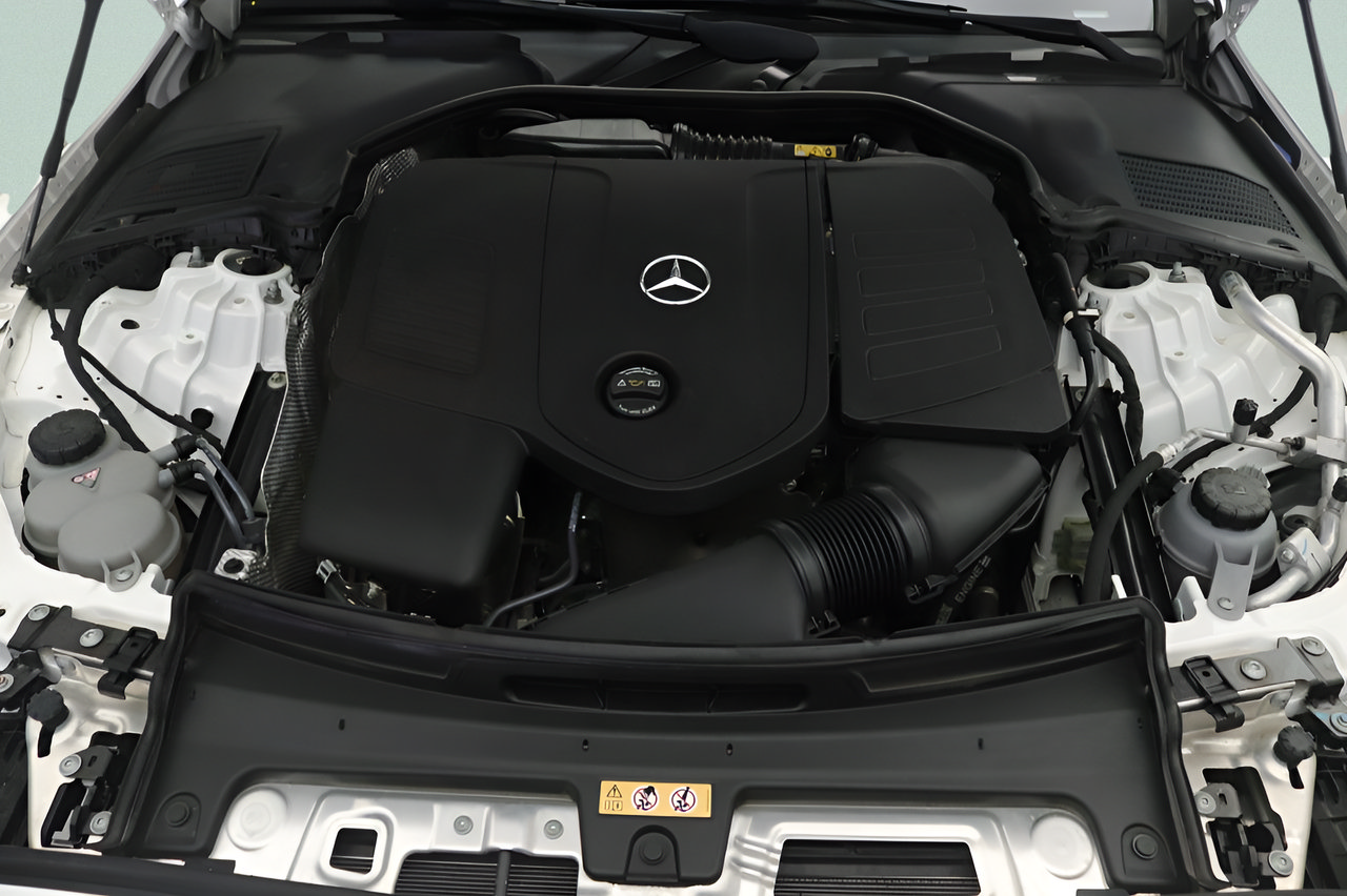Used 2023 Mercedes-Benz C 300 Sedan image 24