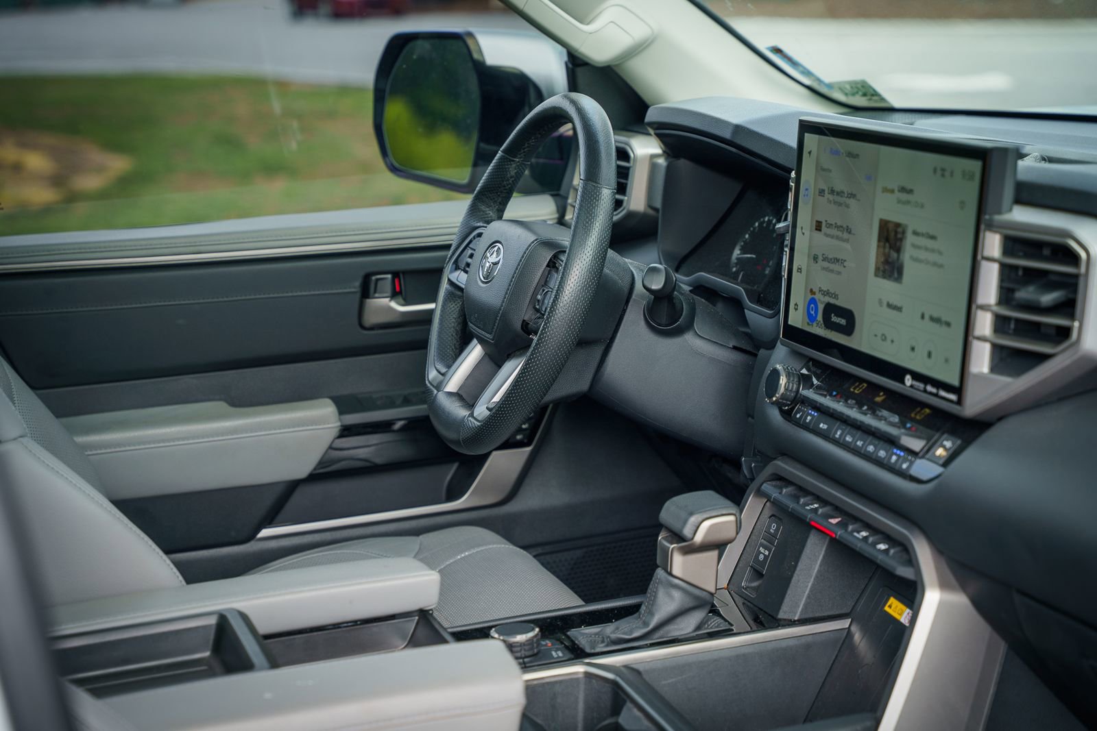 Used 2023 Toyota Tundra Limited w/ Power Package RWD image 15