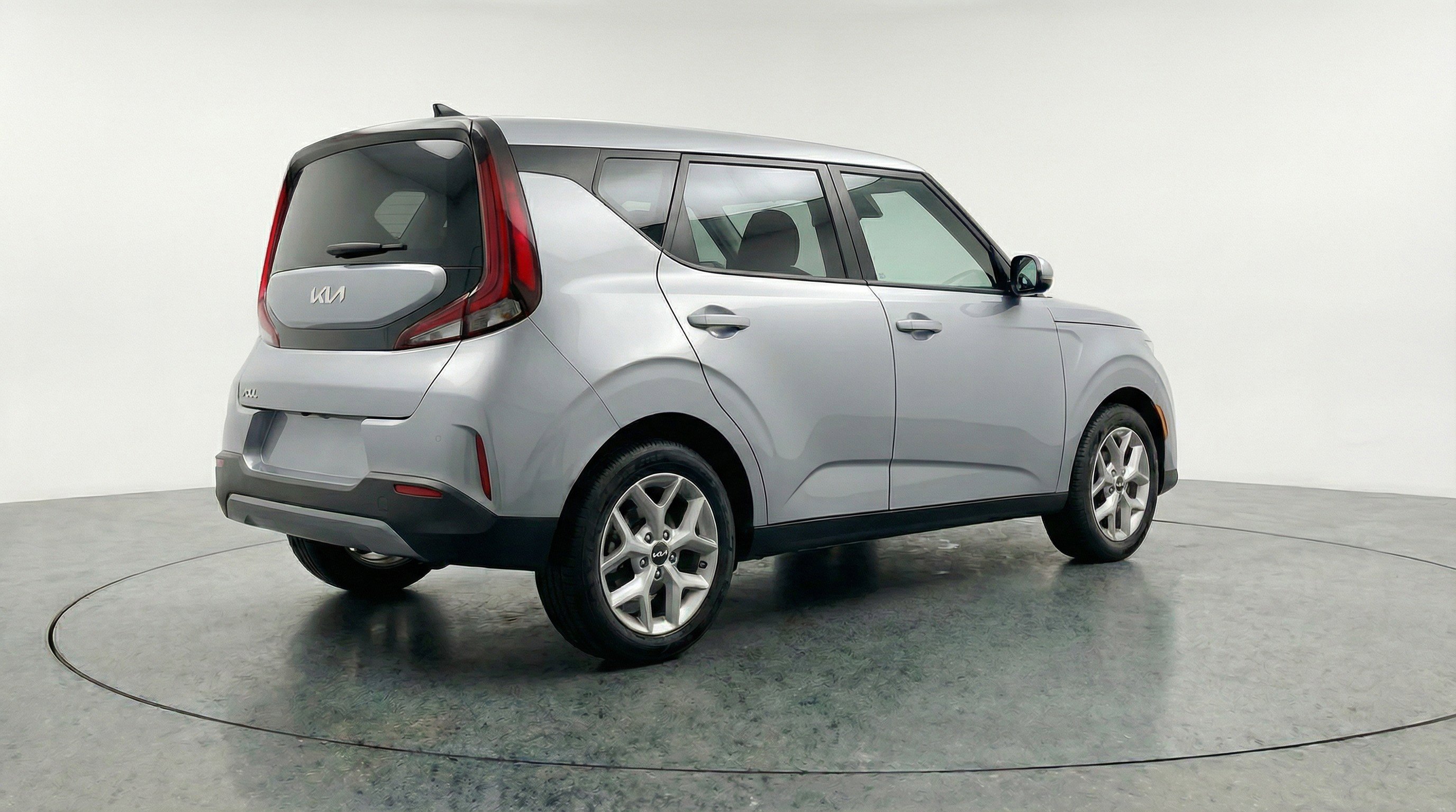 Used 2025 Kia Soul LX w/ LX Technology Package image 9