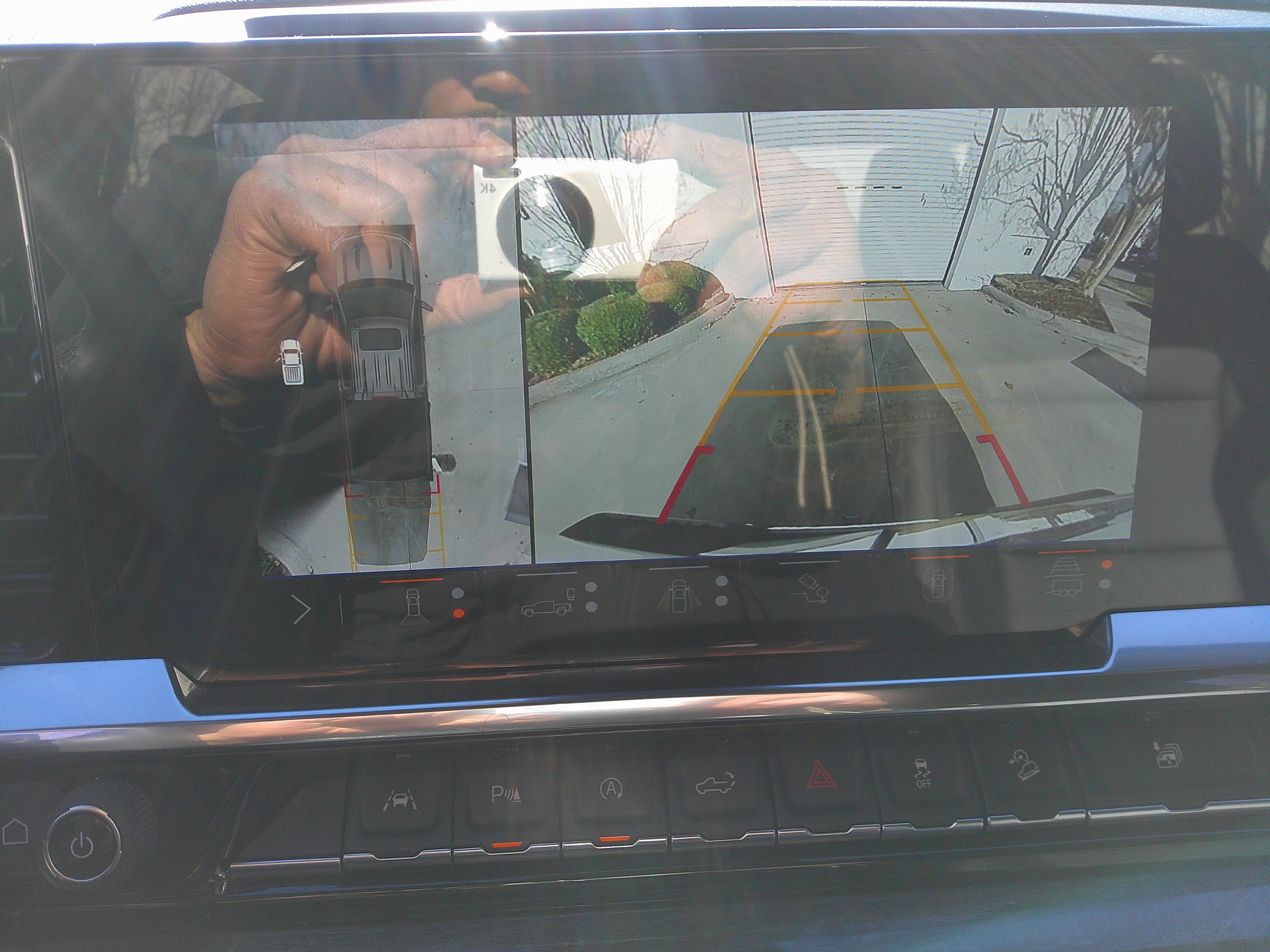 Used 2024 Chevrolet Silverado 1500 LTZ w/ LTZ Premium Package image 26