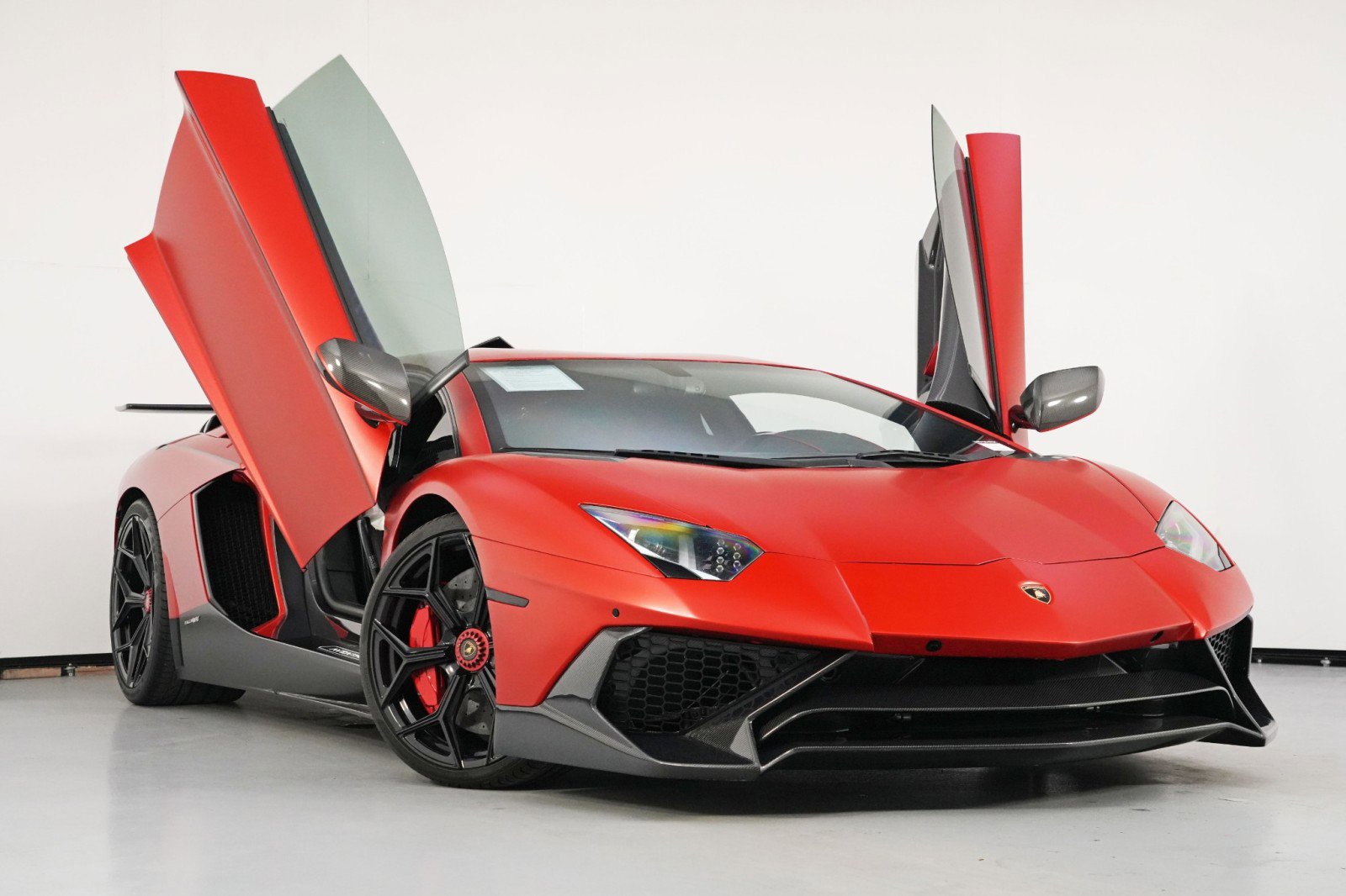 Used 2017 Lamborghini Aventador S image 71