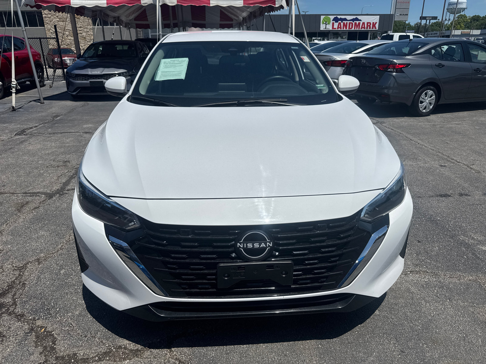 Used 2024 Nissan Sentra SV FWD image 2