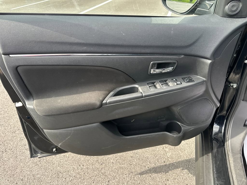 Used 2016 Mitsubishi Outlander Sport ES image 14