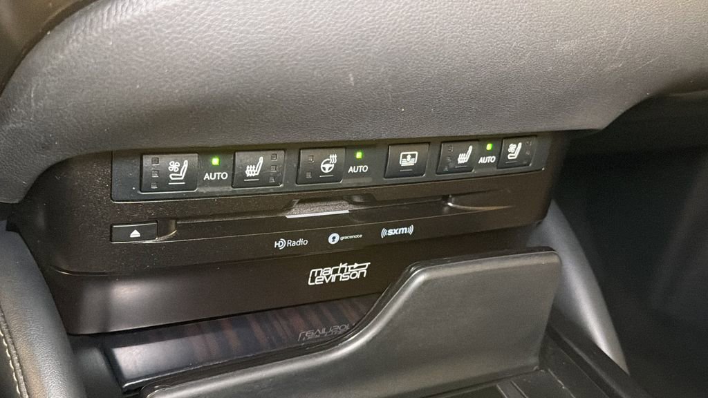 Used 2019 Lexus ES 350 Ultra Luxury w/ Accessory Package 2 image 27