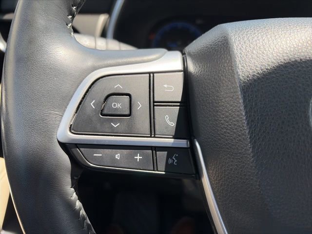 Used 2023 Toyota Highlander Limited image 14