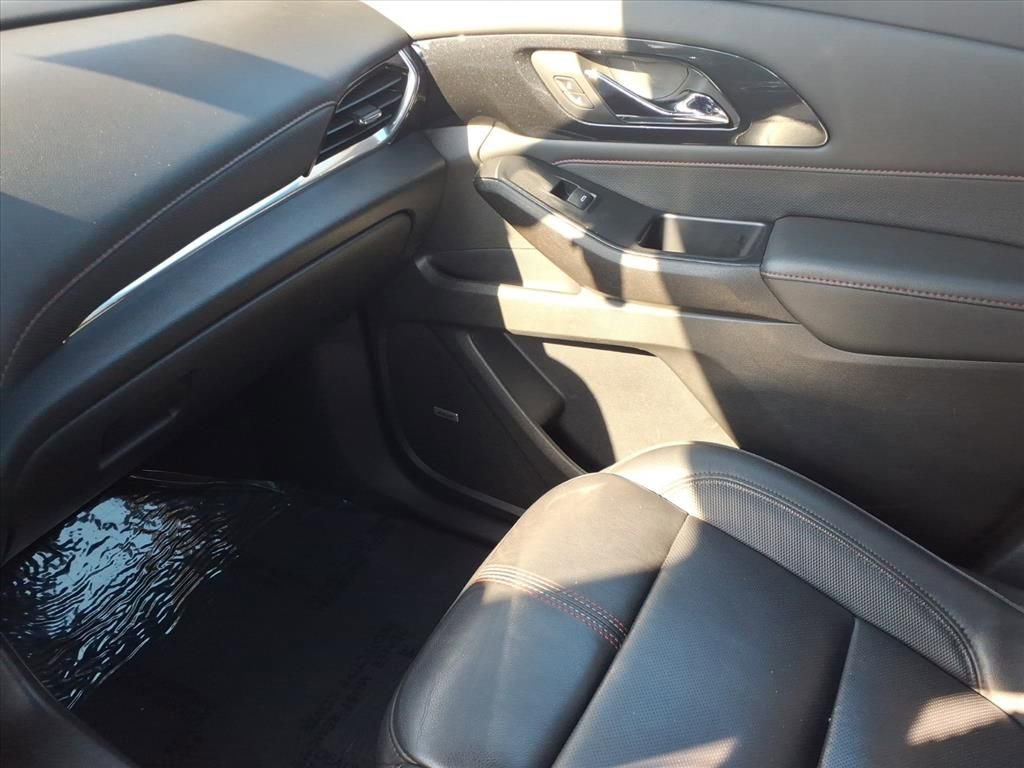 Used 2023 Chevrolet Traverse RS image 23