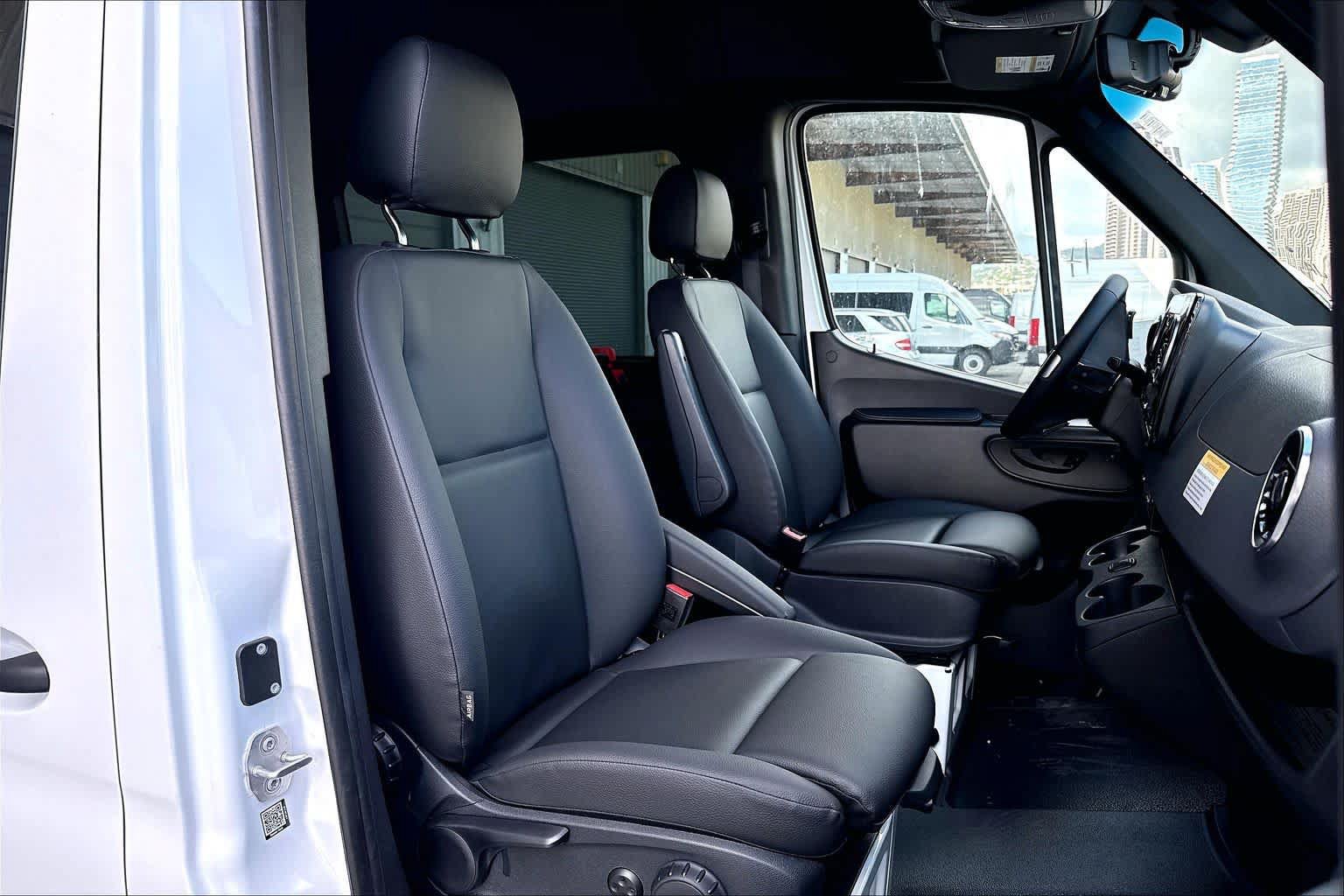 New 2026 Mercedes-Benz Sprinter 2500 image 2