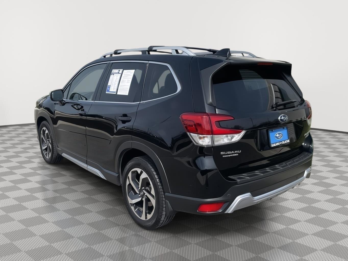 Used 2022 Subaru Forester Touring w/ Popular Package #2 AWD/4WD image 12