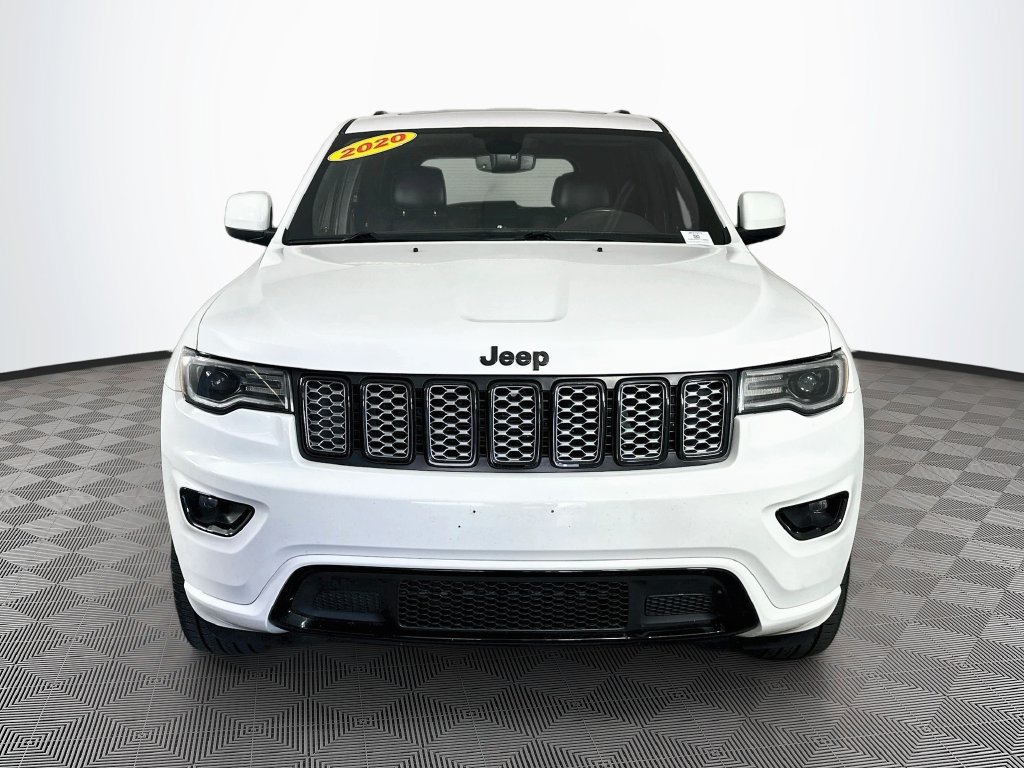 Certified 2020 Jeep Grand Cherokee Altitude AWD/4WD image 4