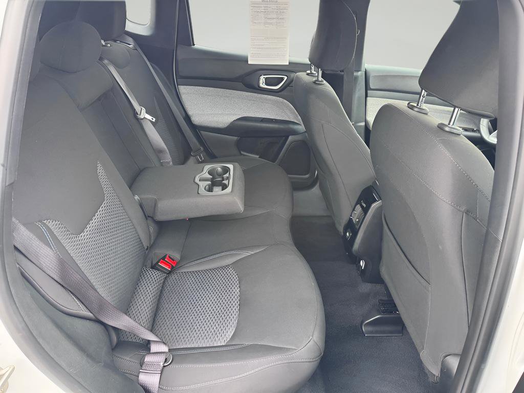 Used 2023 Jeep Compass Sport AWD/4WD image 28
