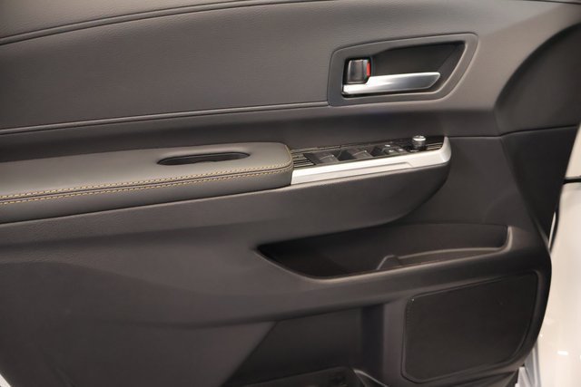 New 2026 Toyota Sienna XLE Woodland Edition AWD/4WD image 9