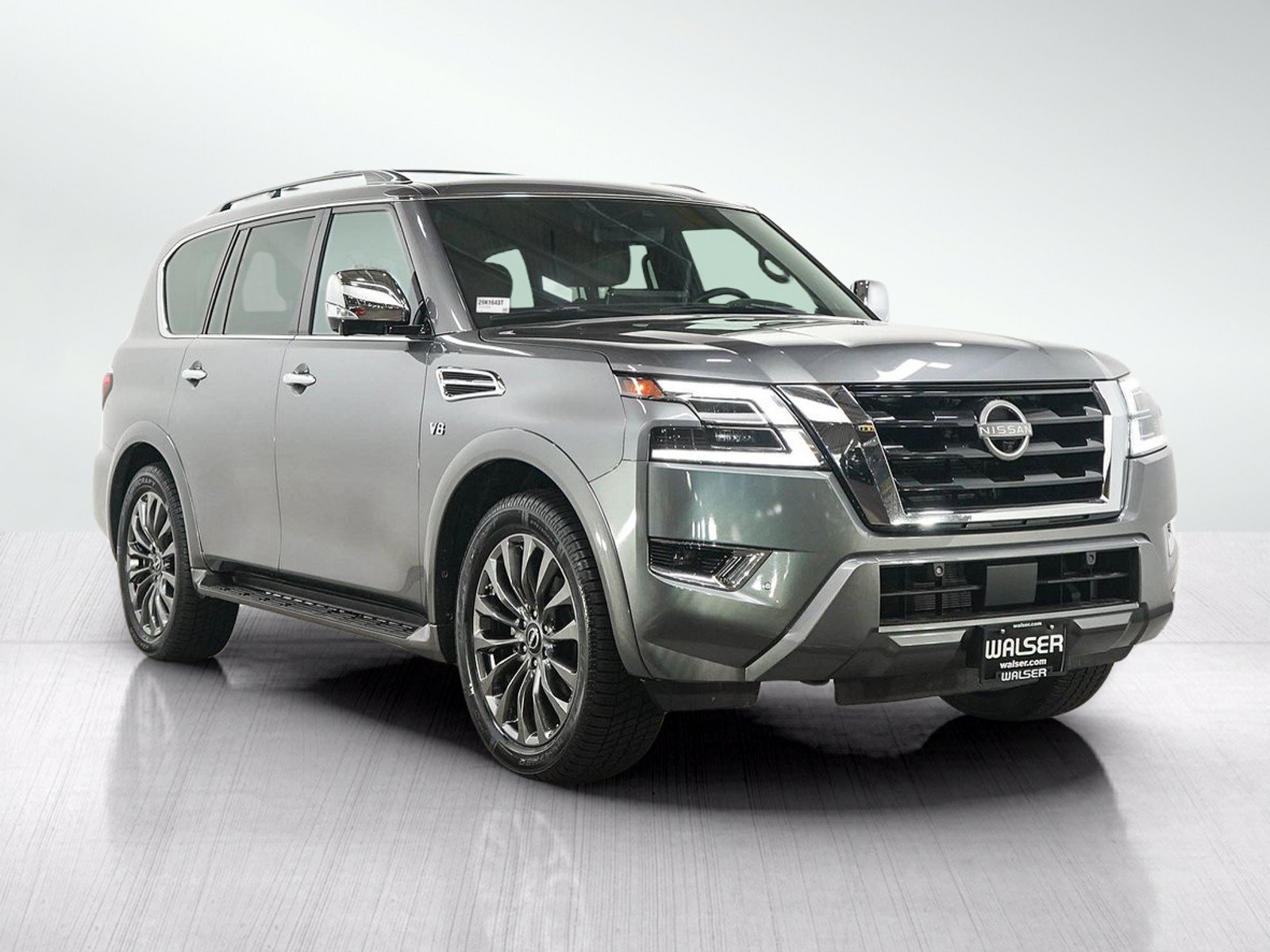Used 2022 Nissan Armada Platinum w/ Captain's Chairs Package AWD/4WD image 8