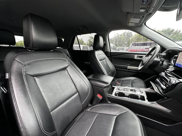 Certified 2021 Ford Explorer Limited w/ Equipment Group 301A AWD/4WD image 34
