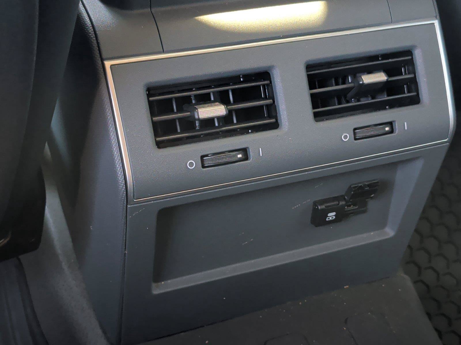 New 2025 INEOS Grenadier Station Wagon AWD/4WD image 34
