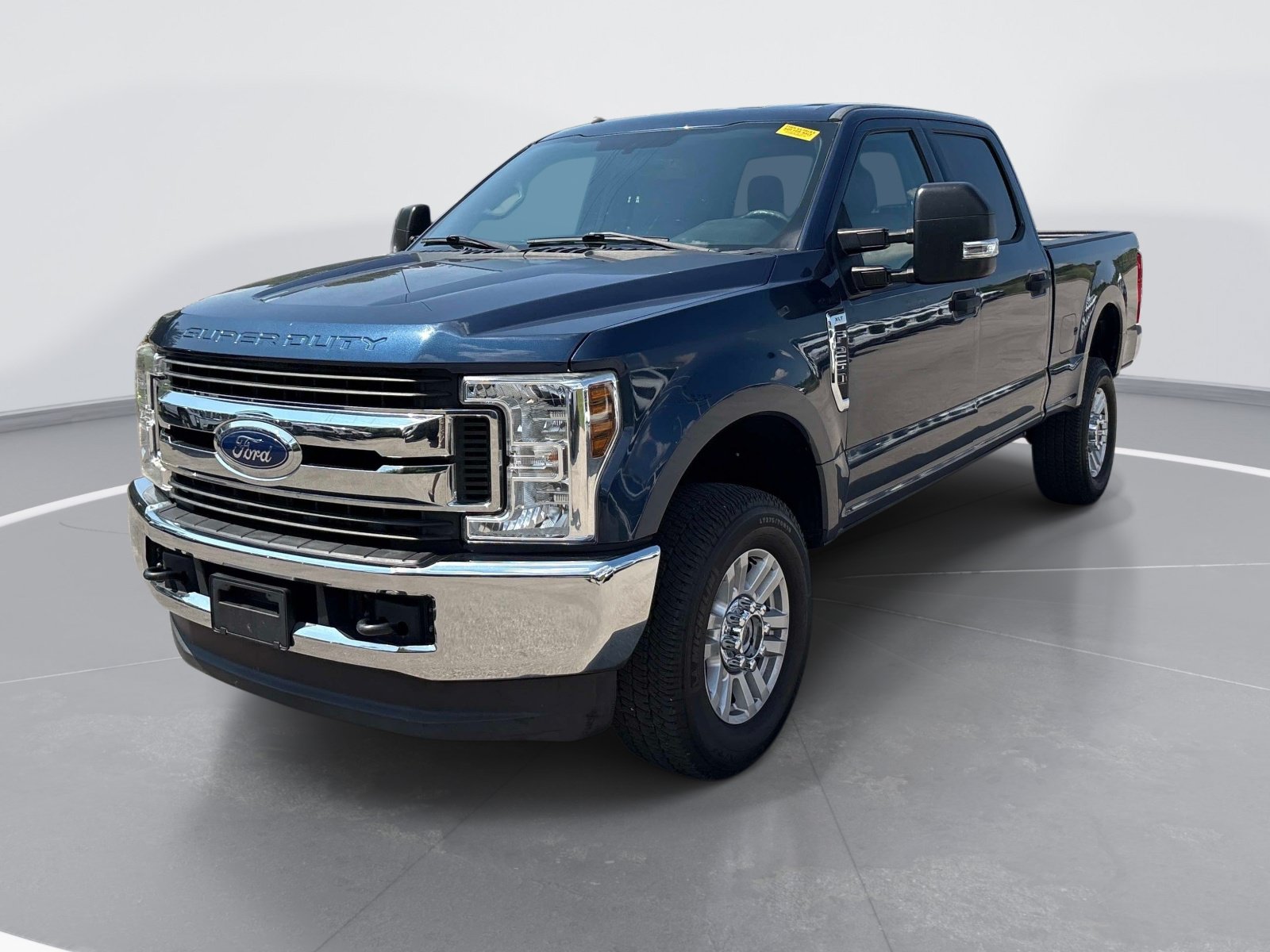 Used 2018 Ford F250 XLT AWD/4WD image 3