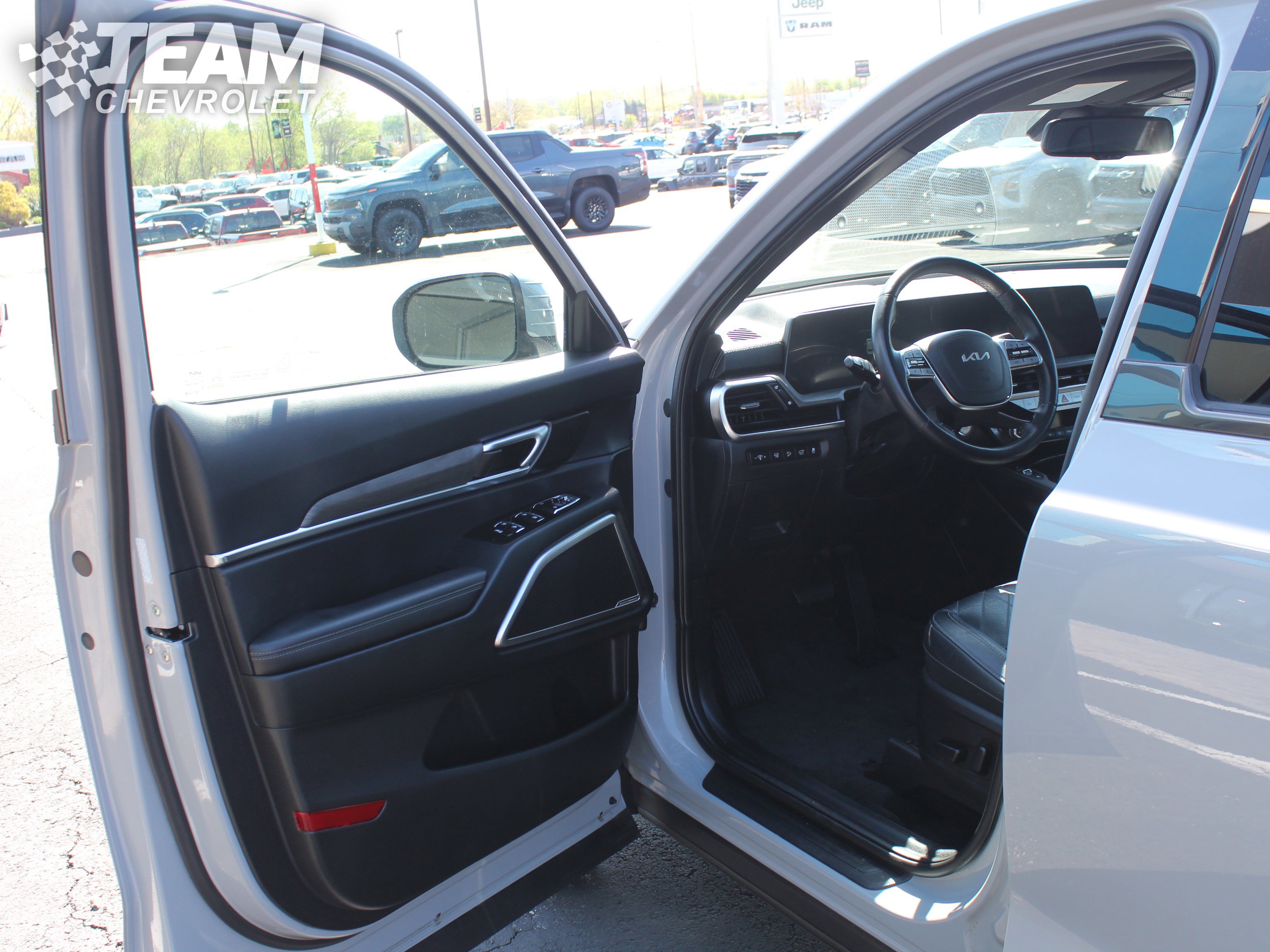 Used 2025 Kia Telluride EX X-Line AWD/4WD image 10