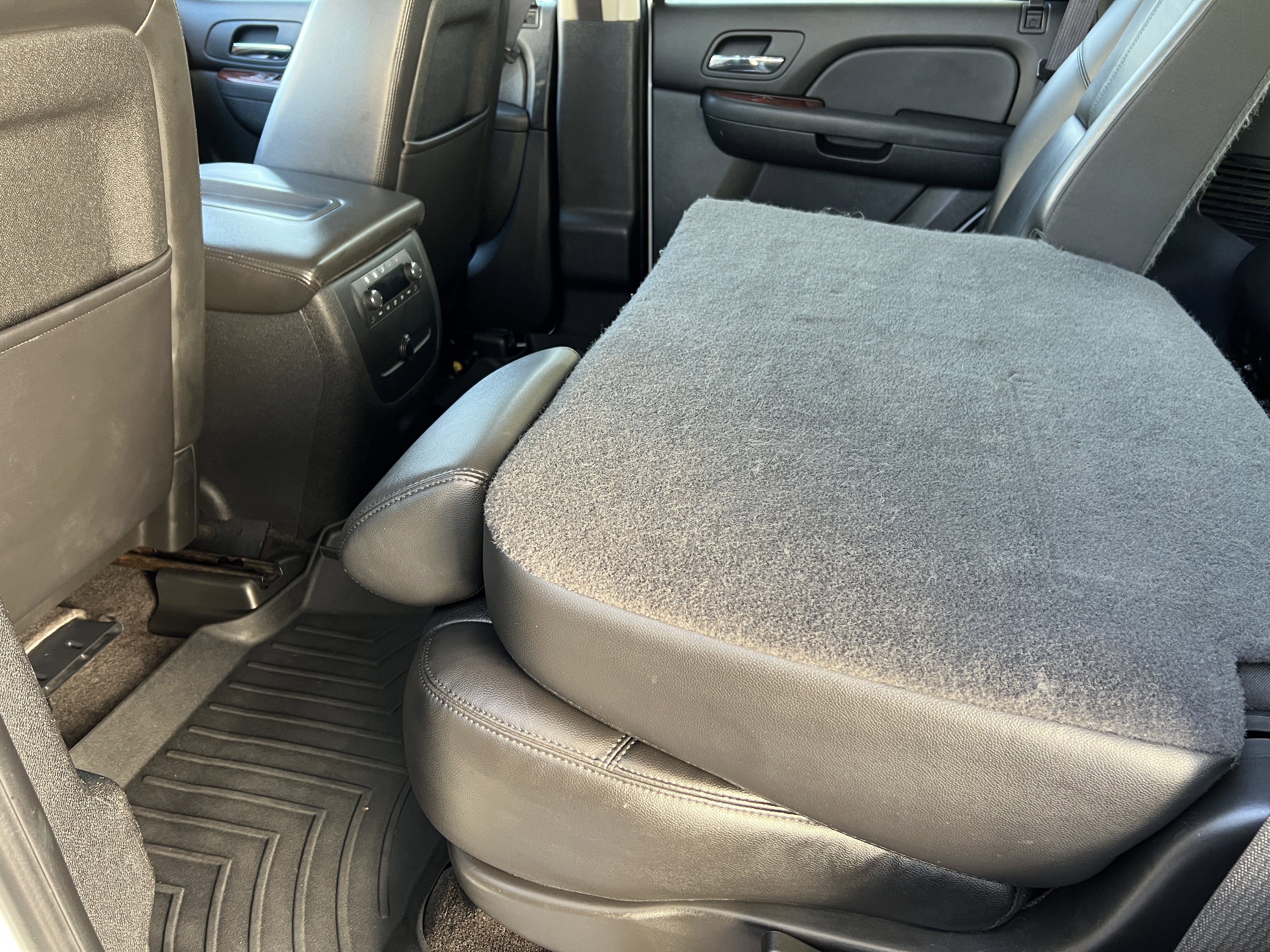 Used 2010 Chevrolet Tahoe LT image 15