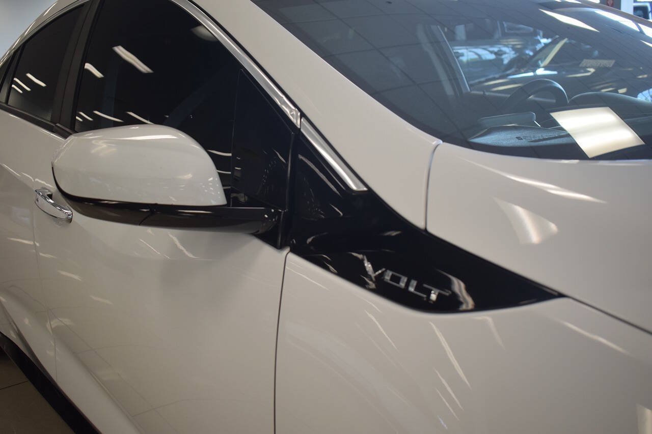 Used 2018 Chevrolet Volt LT FWD image 9