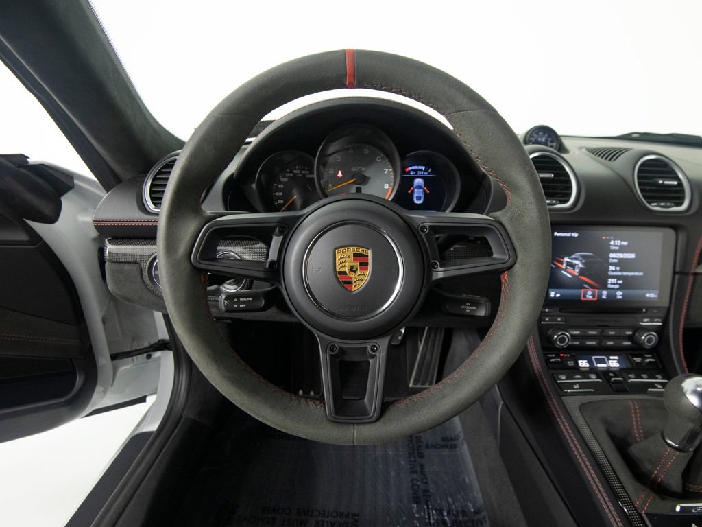 Certified 2022 Porsche 718 Cayman GT4 RWD image 17