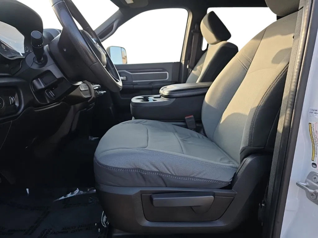 Used 2022 RAM 2500 Big Horn AWD/4WD image 17