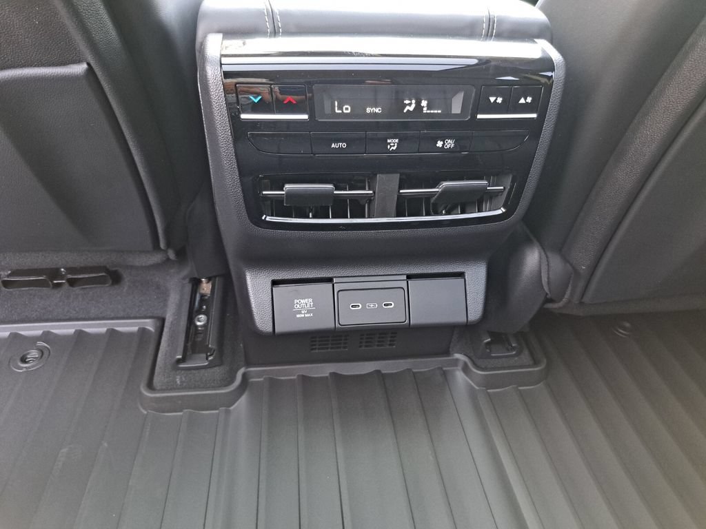 New 2026 Acura MDX w/ Technology Package FWD image 19