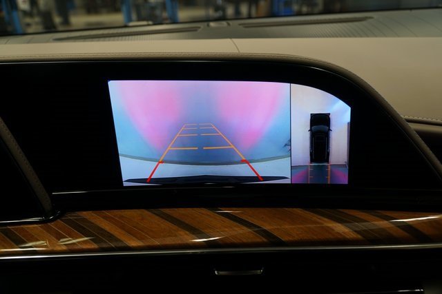 New 2024 Cadillac Escalade ESV Sport Platinum w/ LPO, ONYX Package image 28