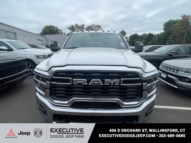 New 2027 RAM 5500 Tradesman AWD/4WD image 2