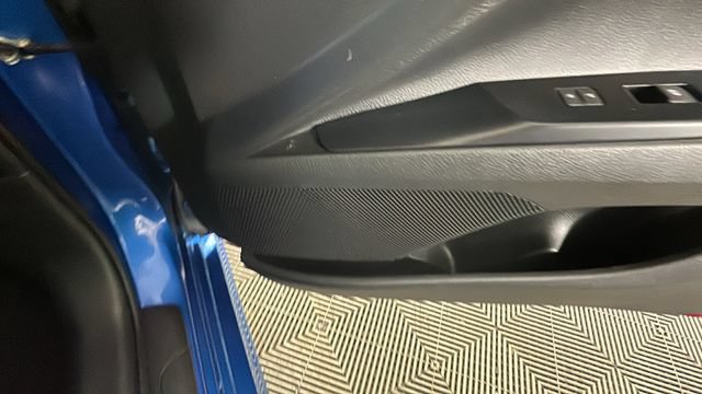 Used 2020 Toyota Camry LE FWD image 32