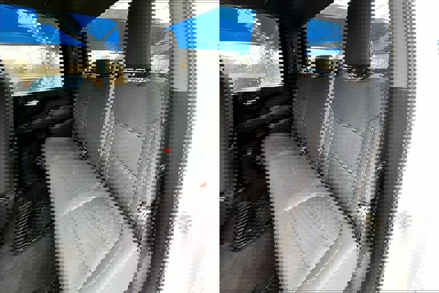 Used 2022 Chevrolet Silverado 2500 LT w/ Convenience Package image 21